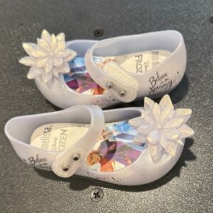 Melissa Kids Frozen Dress Shoes - White